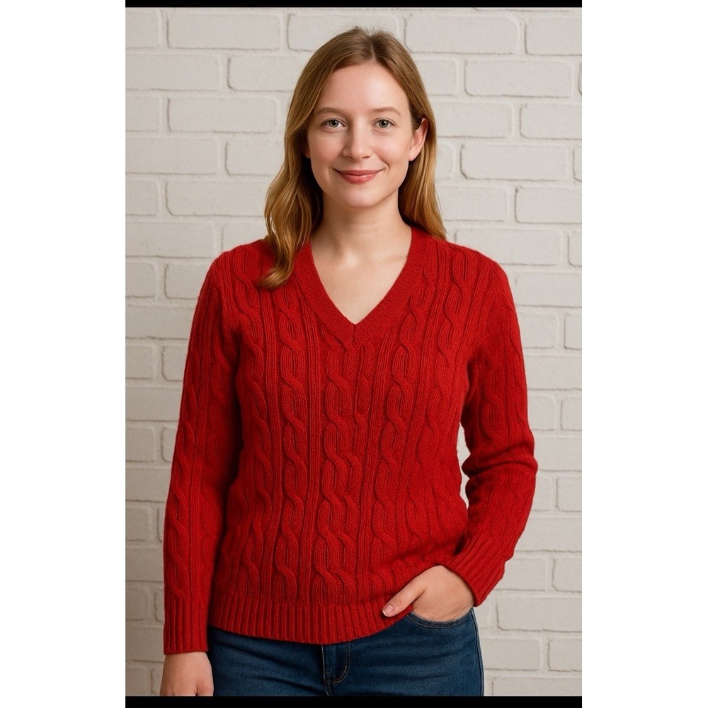 Vintage Woods &‎ Gray Sweater Ladies Unisex Medium Red Cable Knit V-Neck Cotton